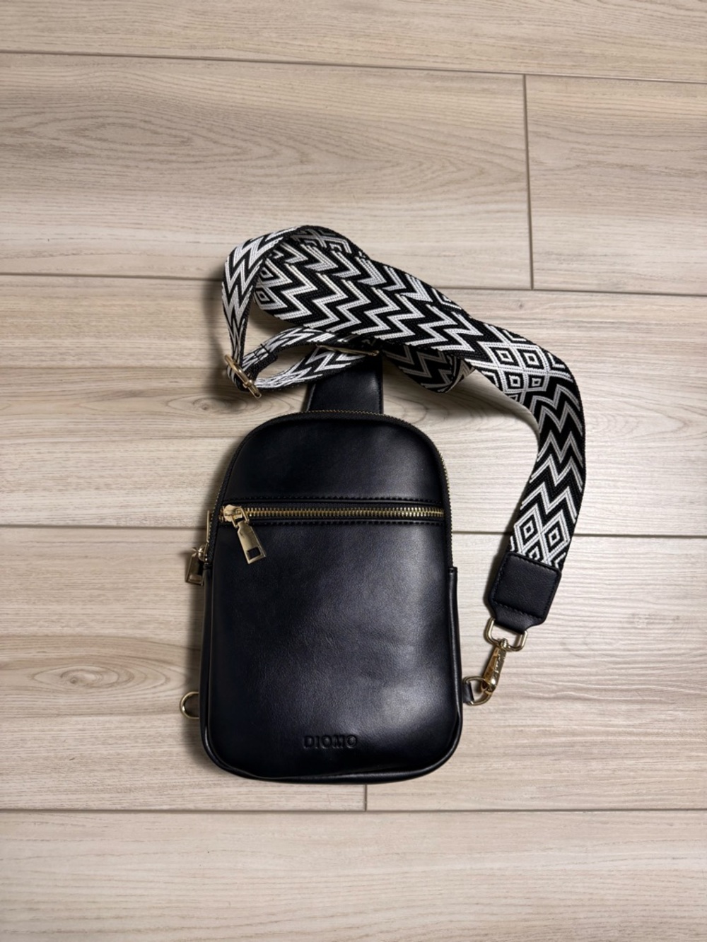DIOMO Black RFID Sling Bag Crossbody Travel Anti Theft - Picture 3 of 12